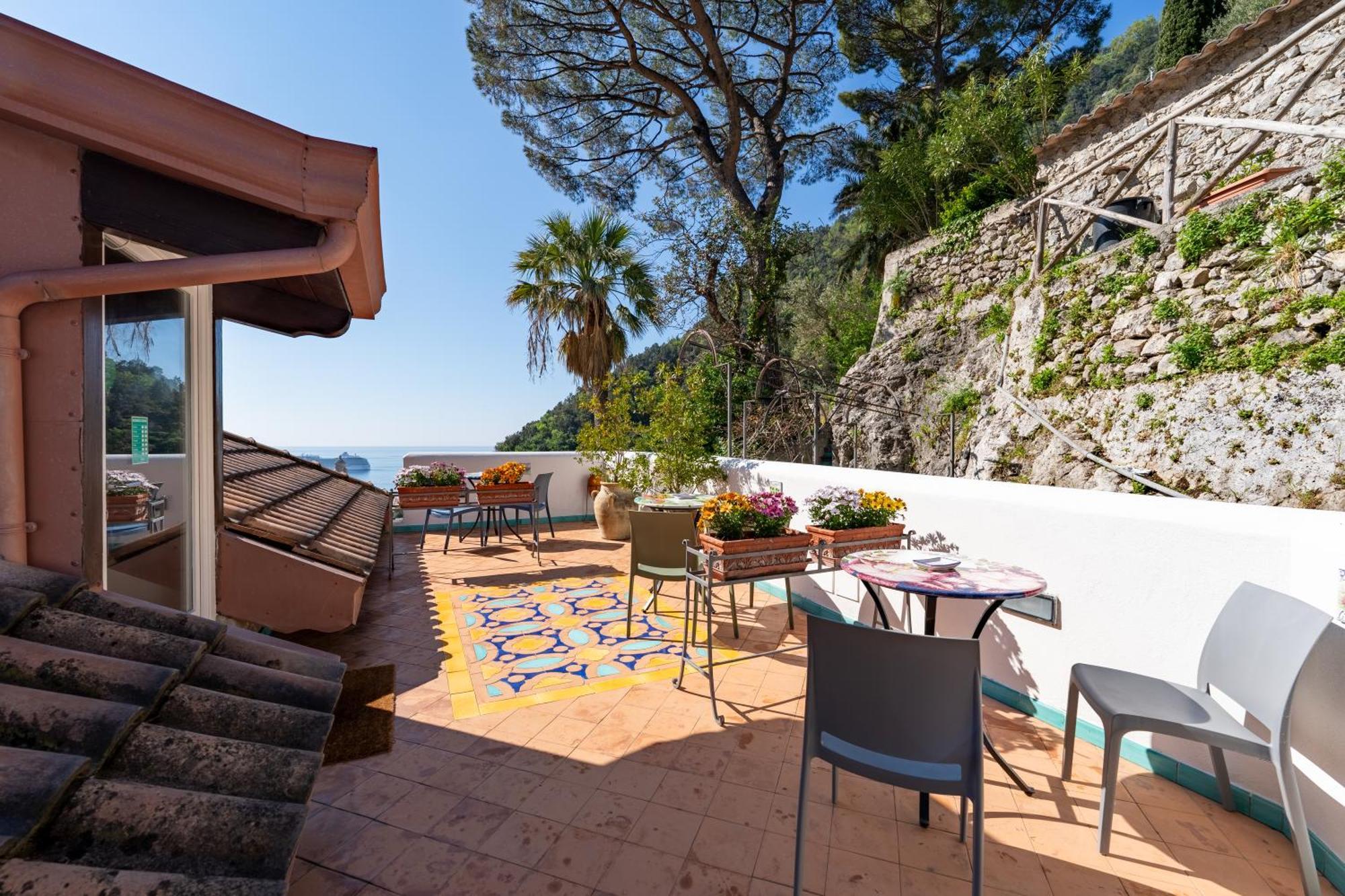 Hotel Villa Annalara Charme And Relax Amalfi Exterior foto