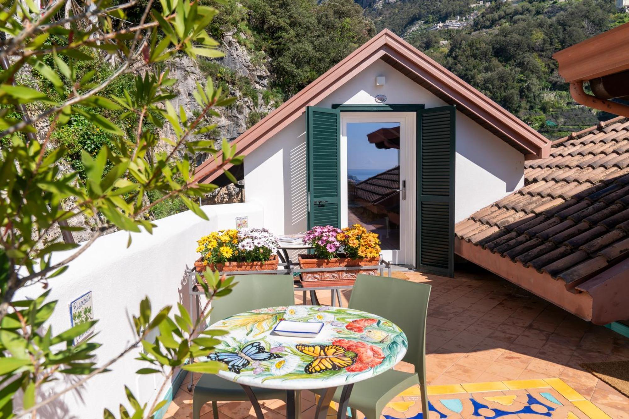Hotel Villa Annalara Charme And Relax Amalfi Exterior foto